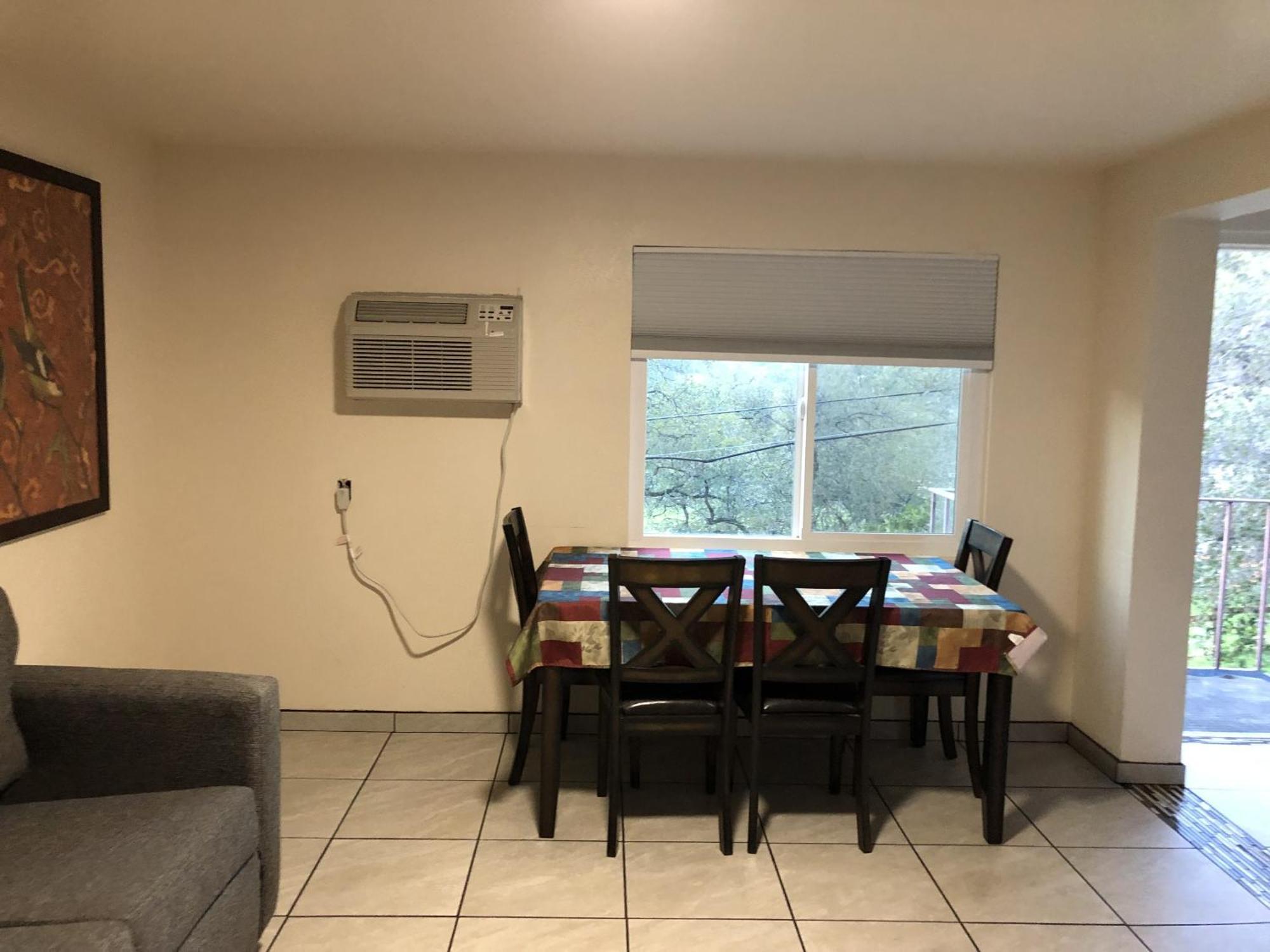 Sierra Lodge Three Rivers Room photo