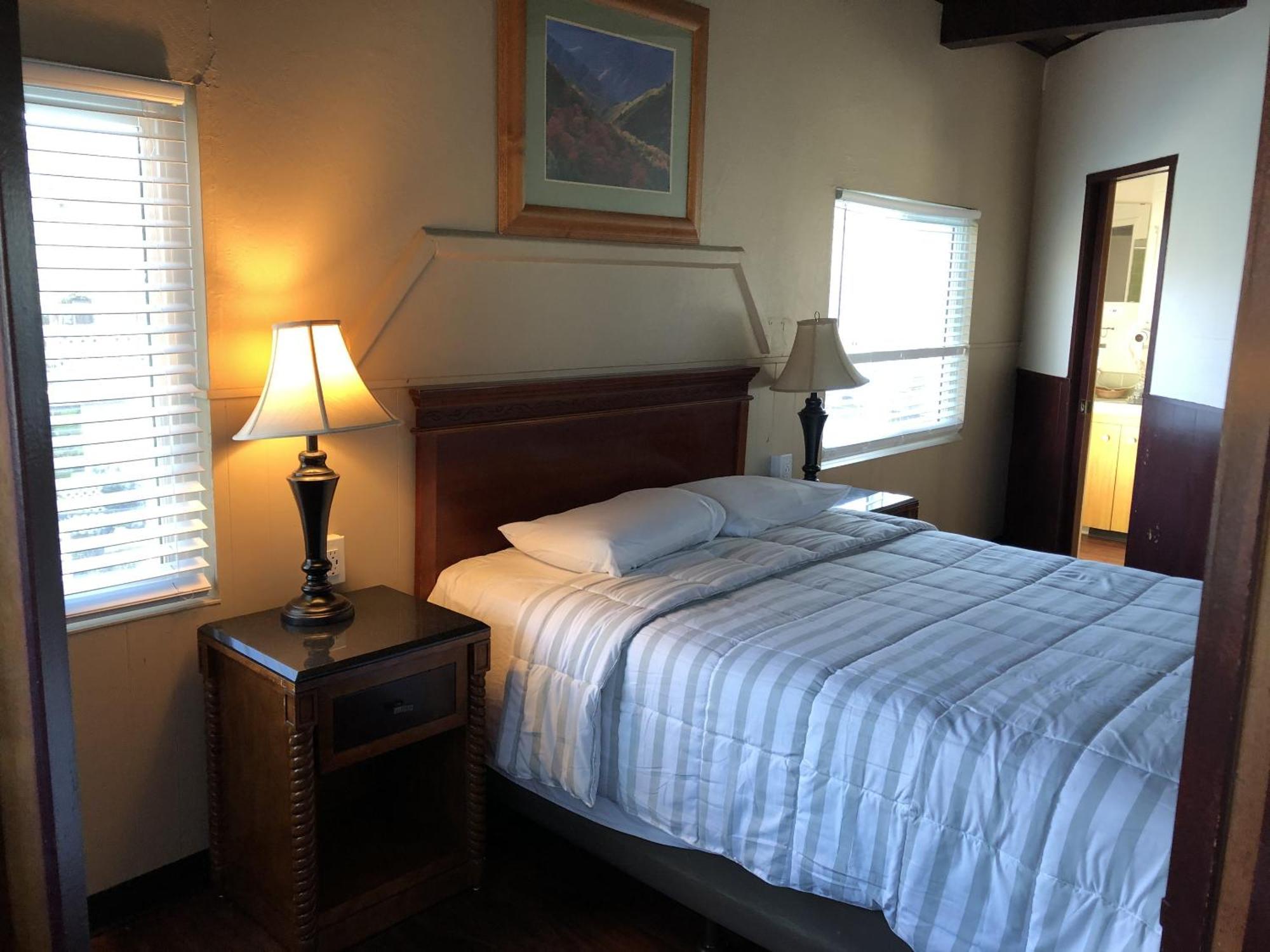 Sierra Lodge Three Rivers Room photo