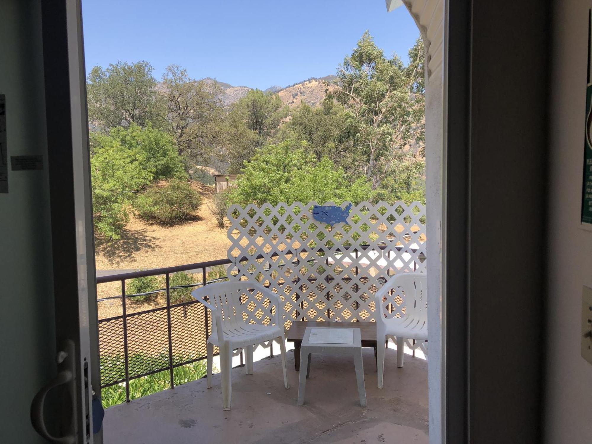 Sierra Lodge Three Rivers Room photo