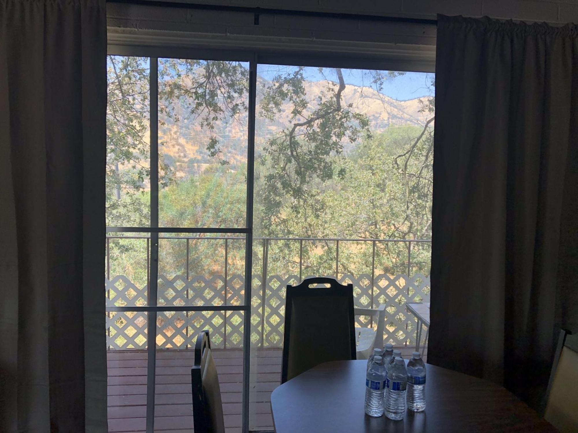 Sierra Lodge Three Rivers Room photo